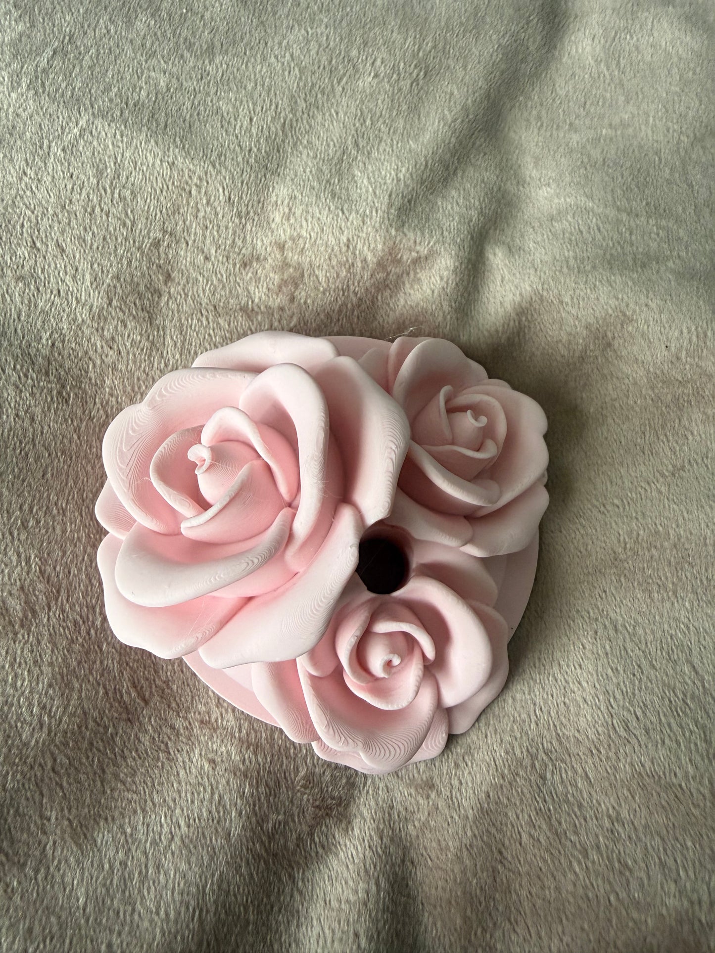 Triple Rose Lid Topper